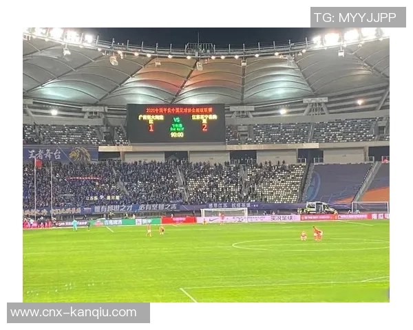 恒大足球队员的奋斗历程与未来展望：从青训到职业生涯的精彩故事